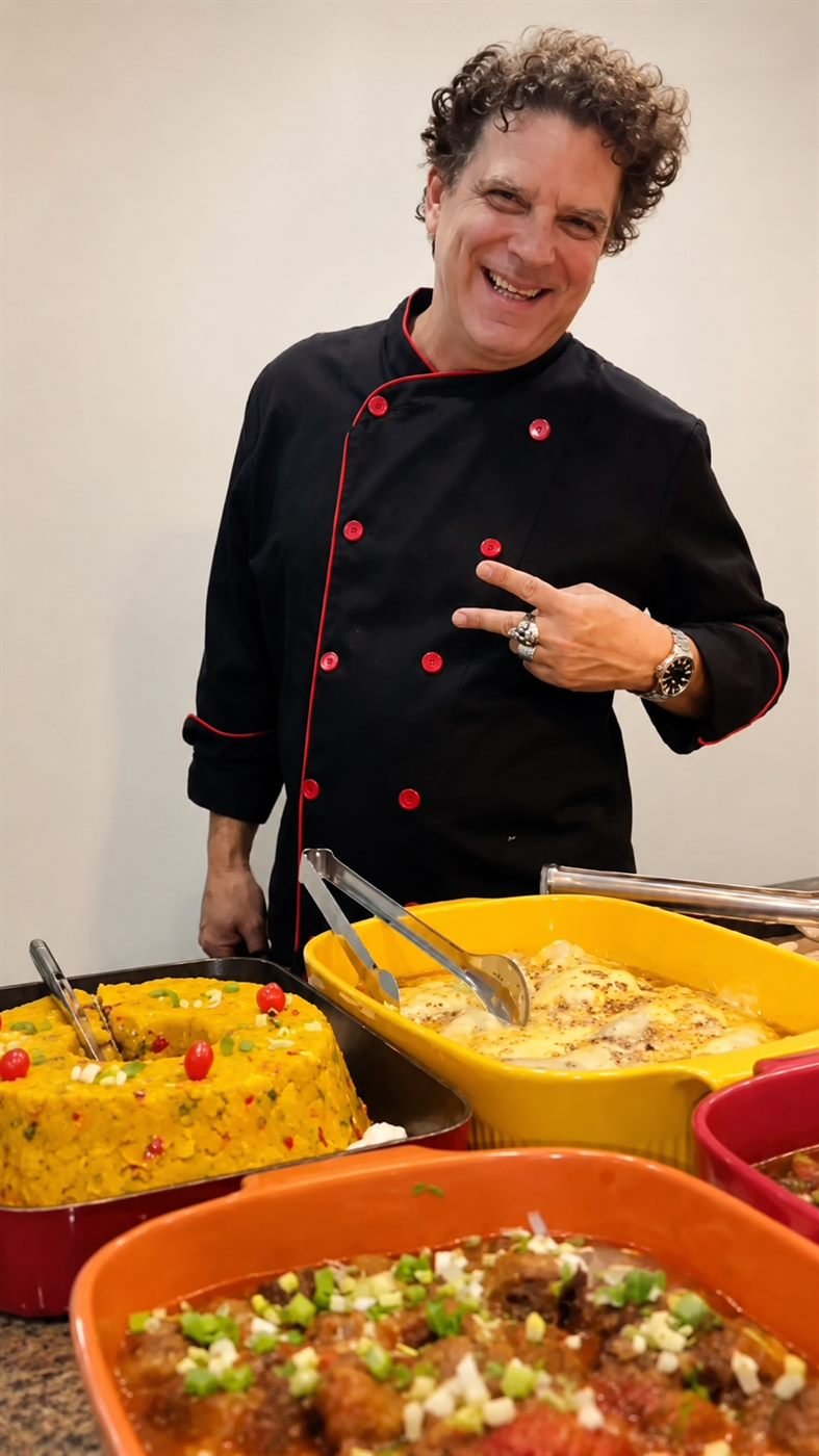 Preparo de pratos quentes para evento